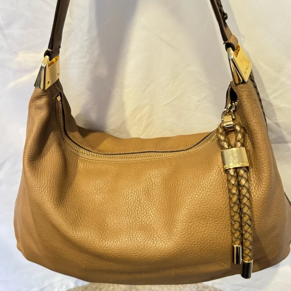 Michael Kors skorpios tan pebbled, leather hobo shoulder bag